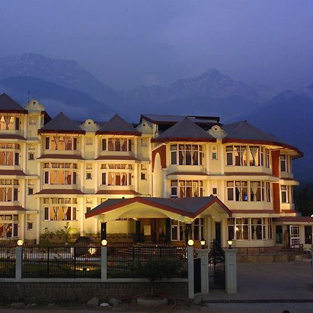 Hotel Club Mahindra Dharamshala Exterior foto