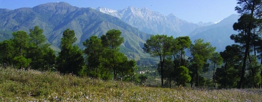 Hotel Club Mahindra Dharamshala Exterior foto